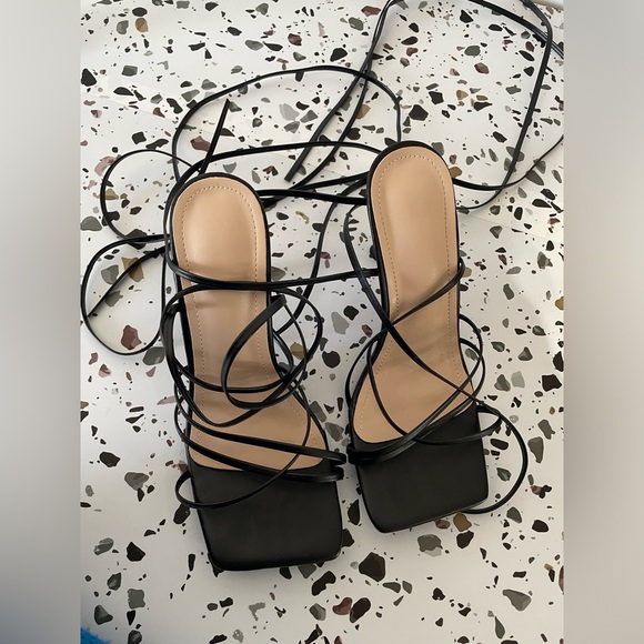 Sandal - Picture 2 of 3